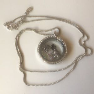 Origami Owl Necklace